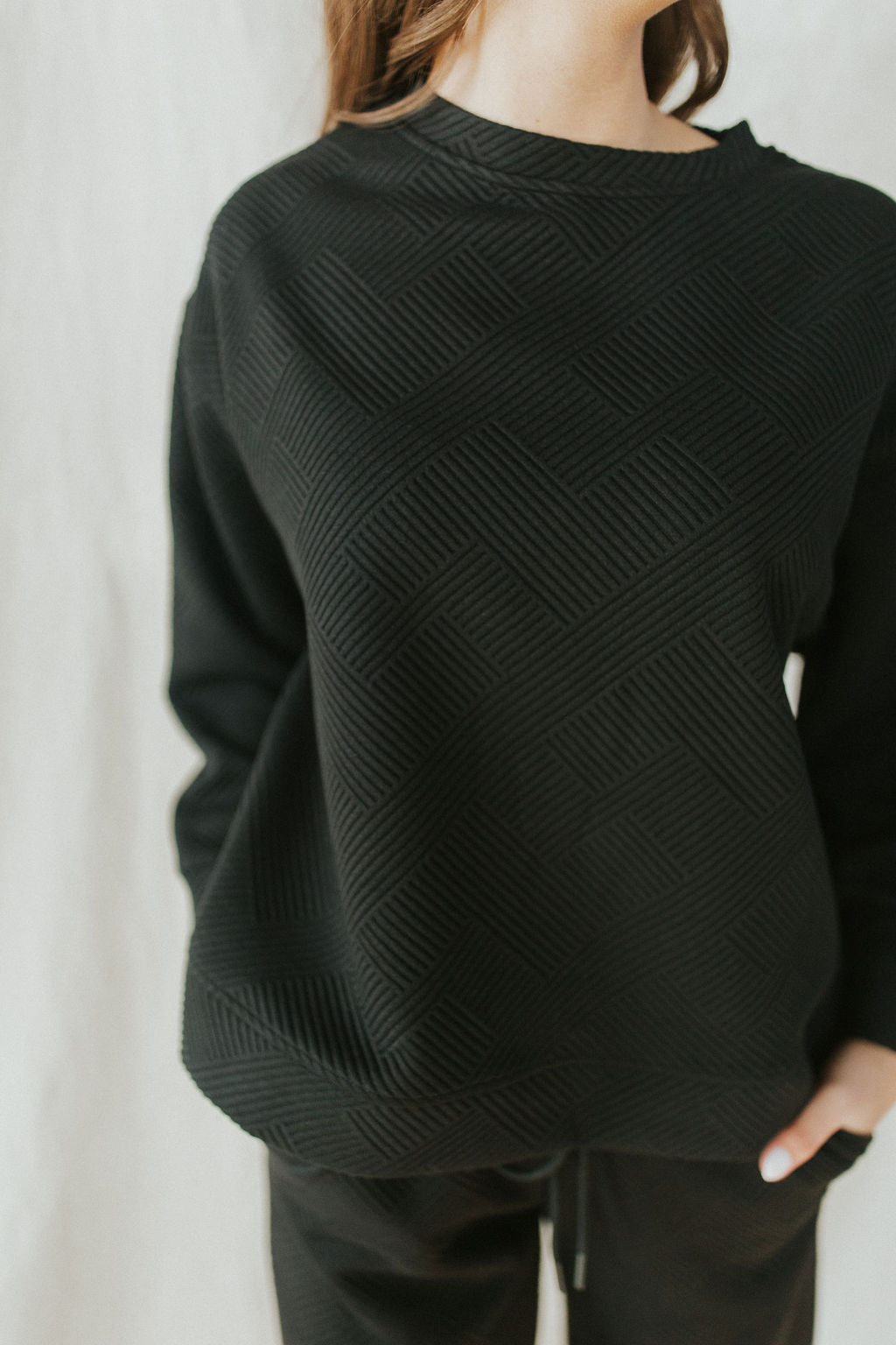 Textured Sweatshirt in Black